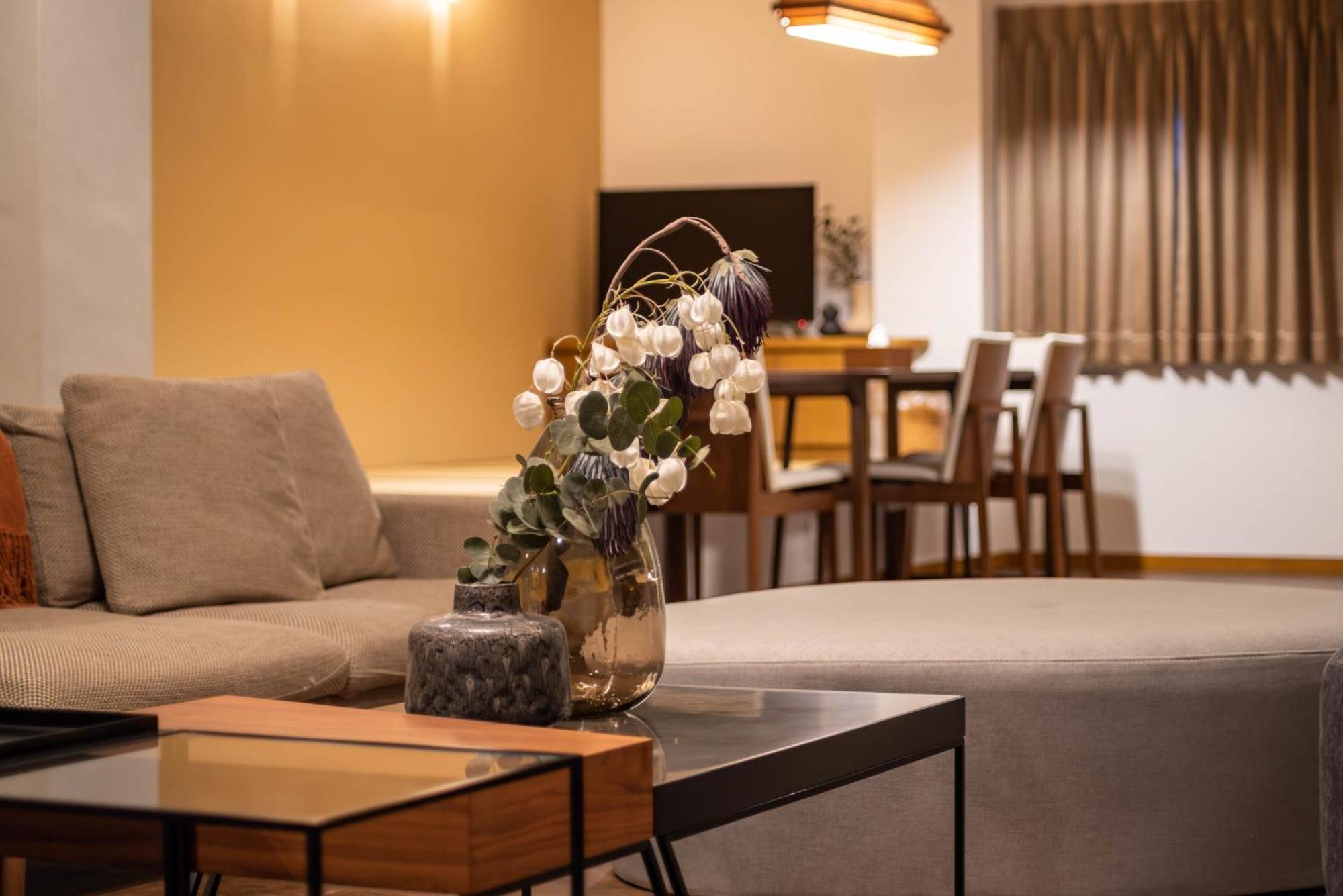 Bijou Suites Ai Premium أوساكا الغرفة الصورة